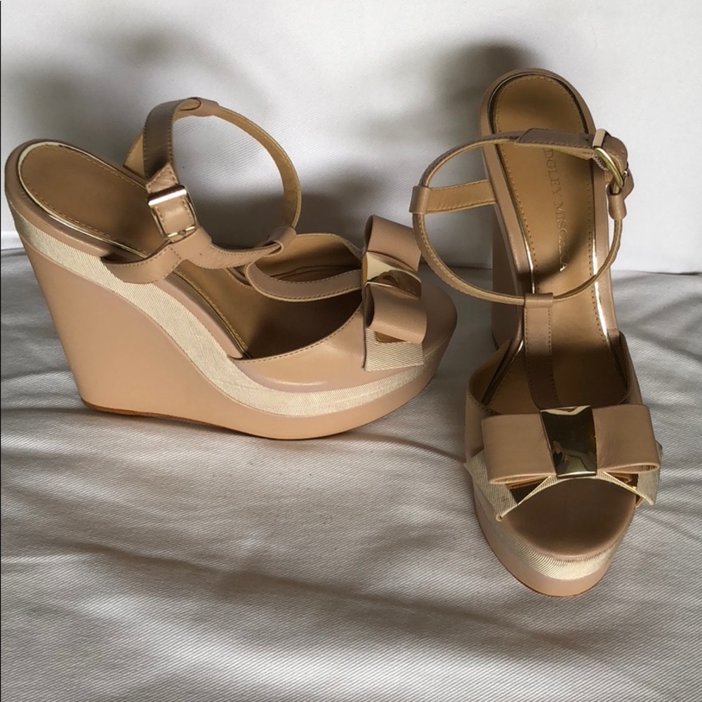 Badgley Mischka Off the Runway Wedge Platform